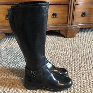 Black Mid-rise Boots